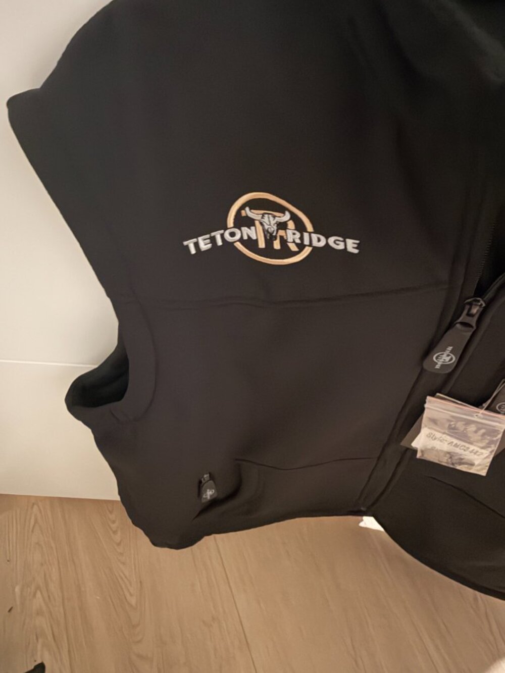 BNWT Teton Ridge American Rodeo Contestant Vest - Picture 6 of 6